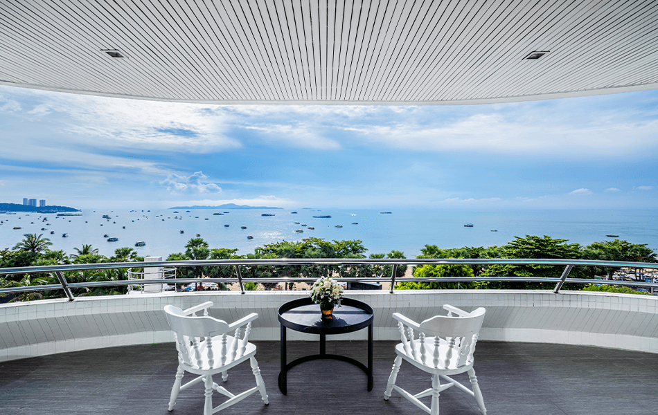 A-One-The-Royal-Cruise-Hotel-9