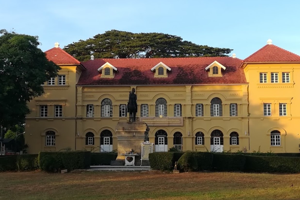 H-M--QUEEN-SIRIKIT-S-60TH-BIRTHDAY-COMMEMORATION-NATIONAL-LIBRARY-NAKHON-PHANOM-3