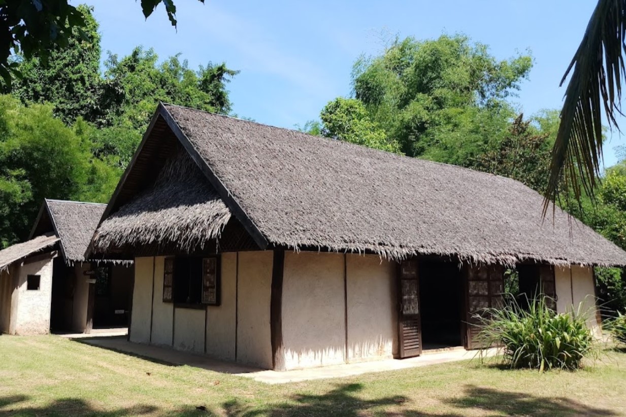 Ho-Chi-Minh-Educational-and-Tourism-Historical-Site-3