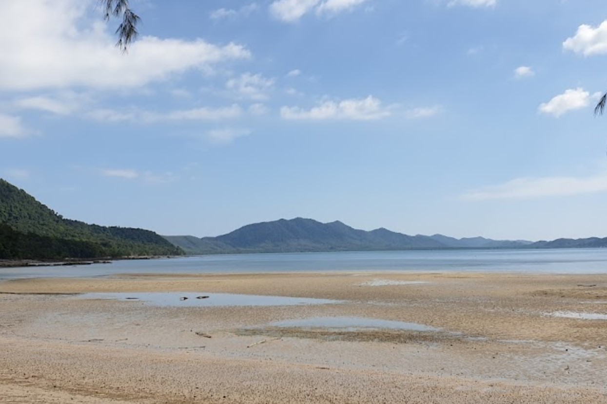 Klong-Son-Beach3