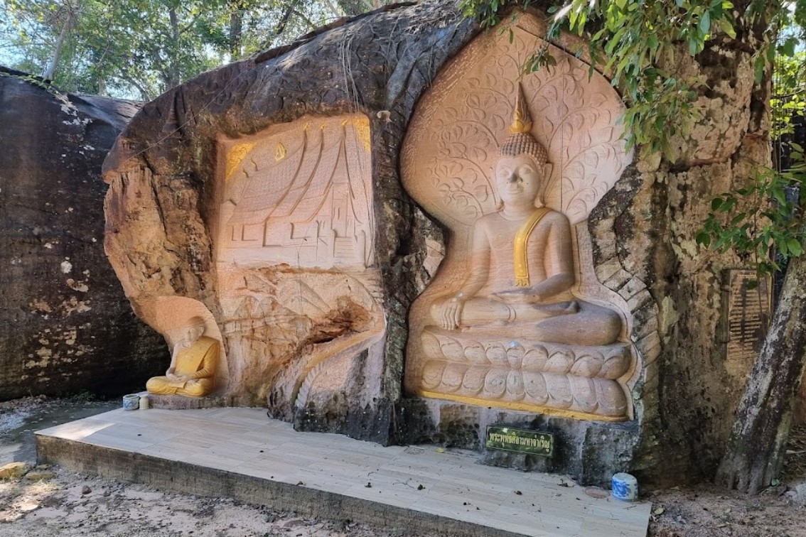 Luang-Pu-Khao-Analyo-Wax-Museum-4