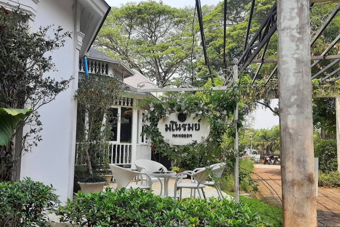Manorom-Chiang-Rai-1