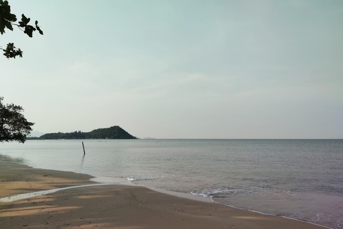 Sai-Hoi-Khao-Beach2