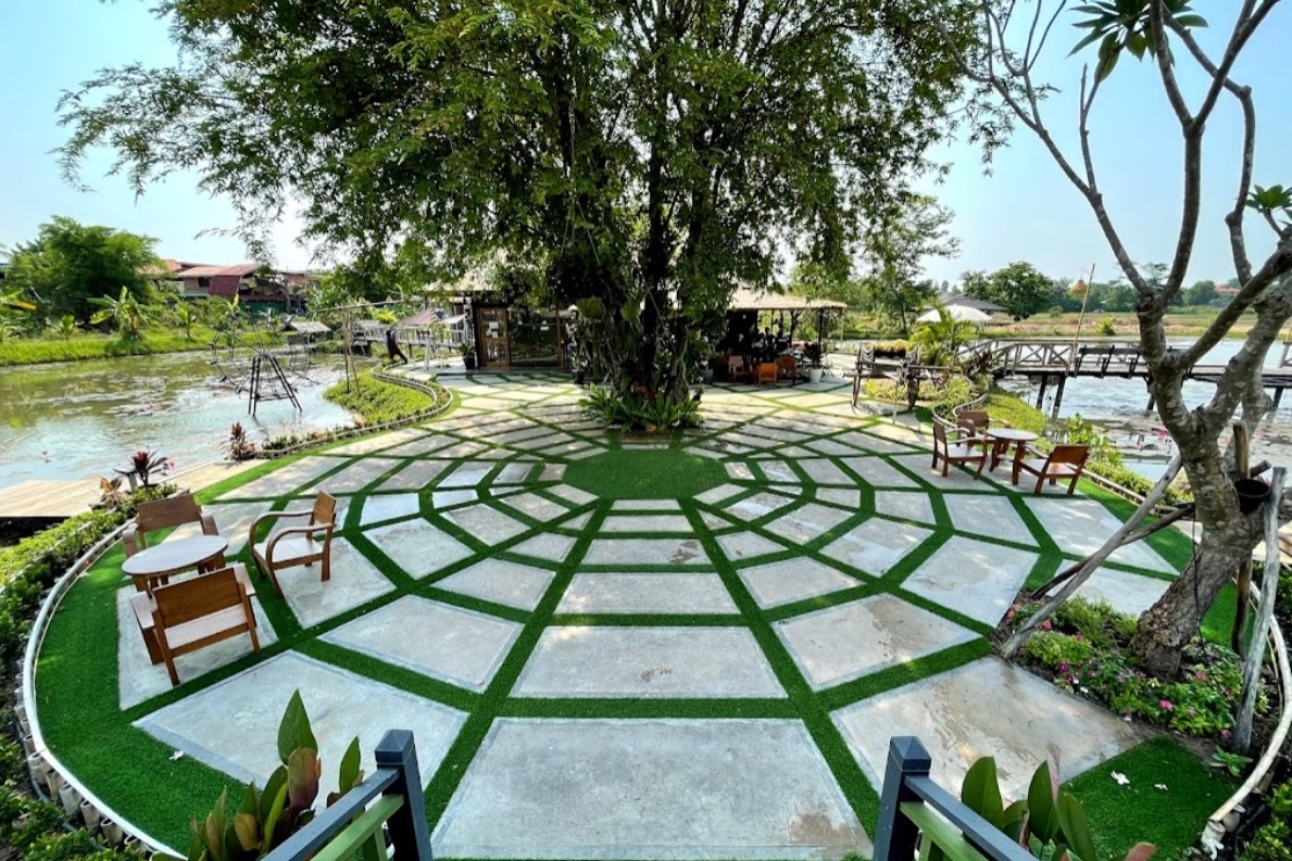 Tiengna-Cafe-and-Restaurant1