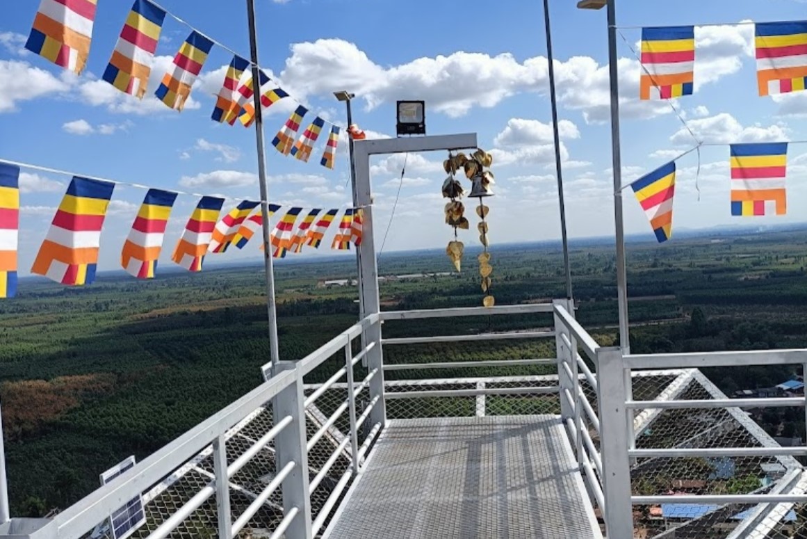 Wat-Khao-Singto-Skywalk2