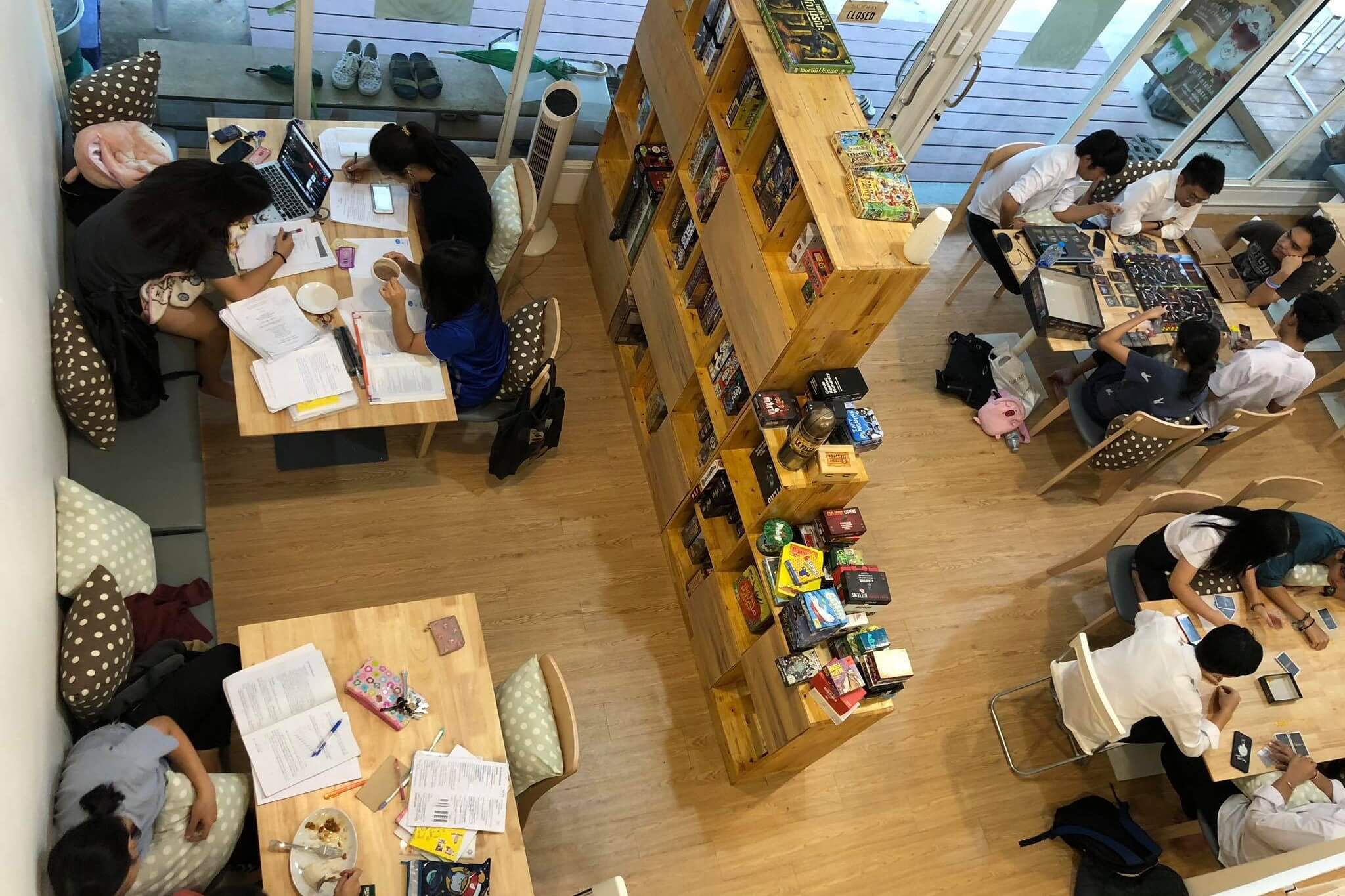 Luck-and-Roll-Board-Game-Cafe-1