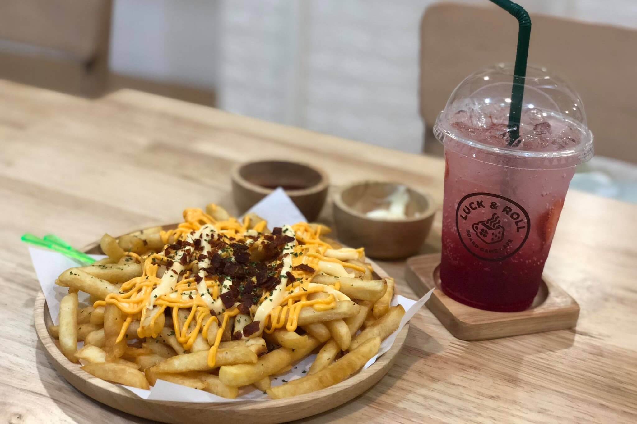 Luck-and-Roll-Board-Game-Cafe-3